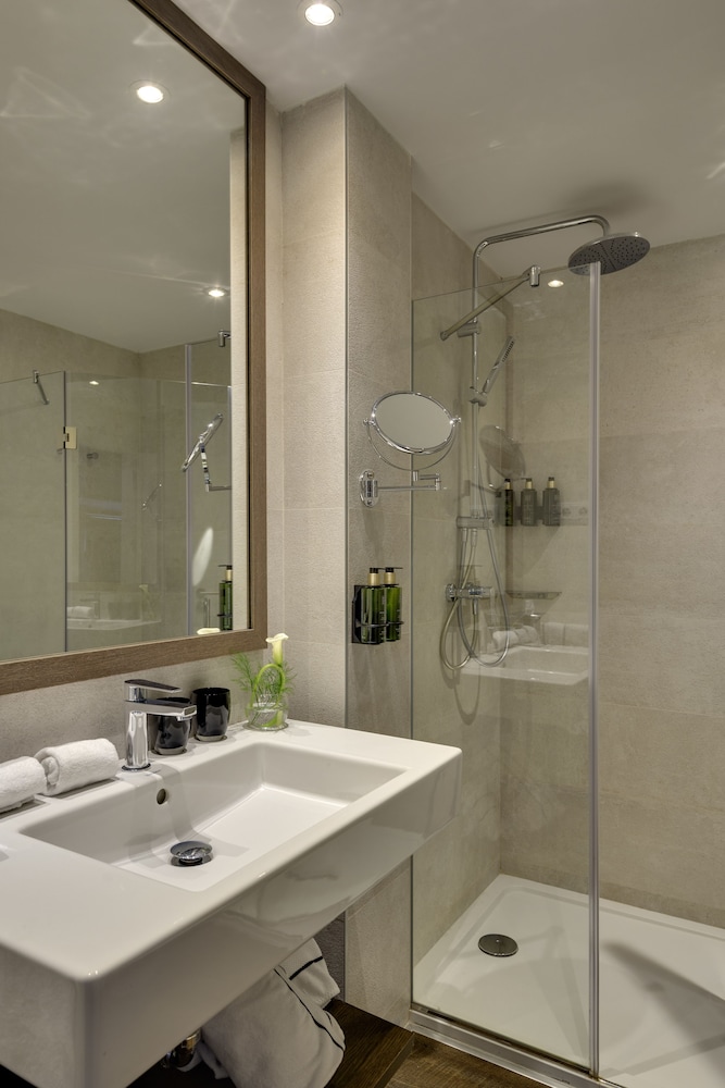 Melia Madrid Serrano 69/71