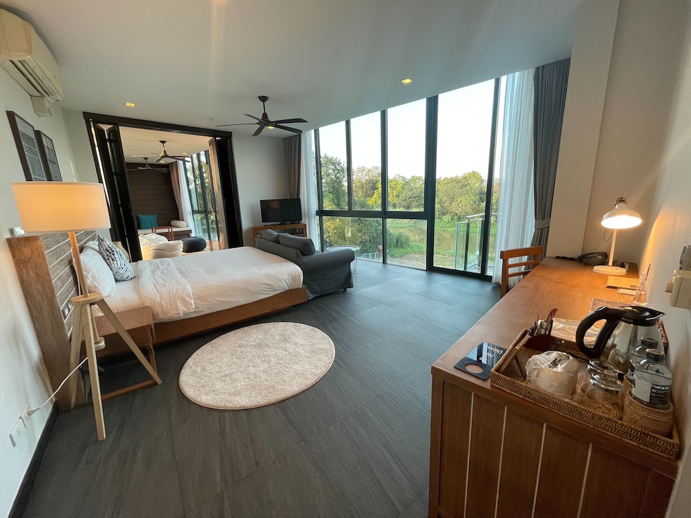 Zensala Riverpark Resort 67/78