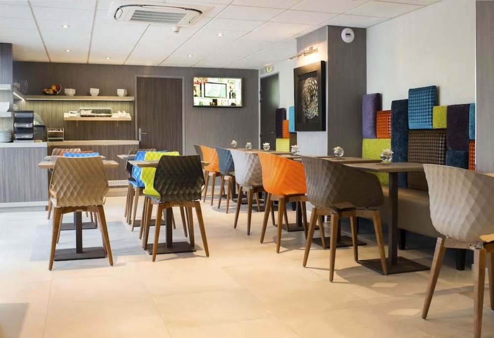 Ibis Styles Saint Quentin 42/59