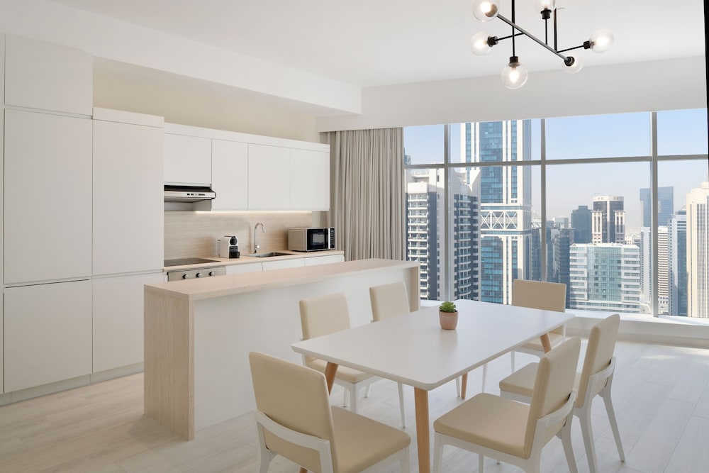 Element West Bay Doha 34/50