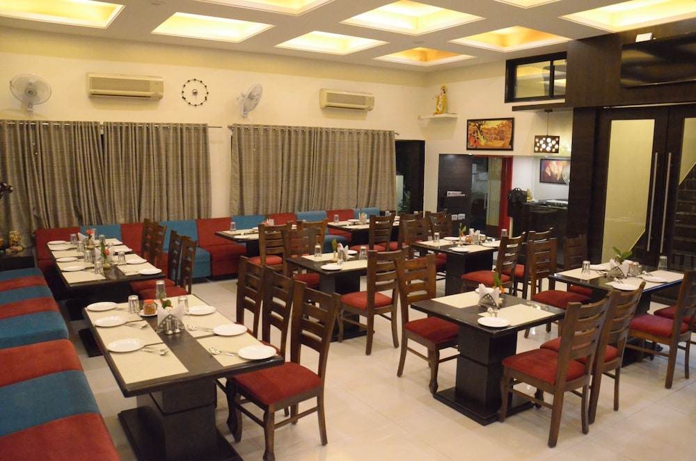 Hotel Vijay Residency 22/33