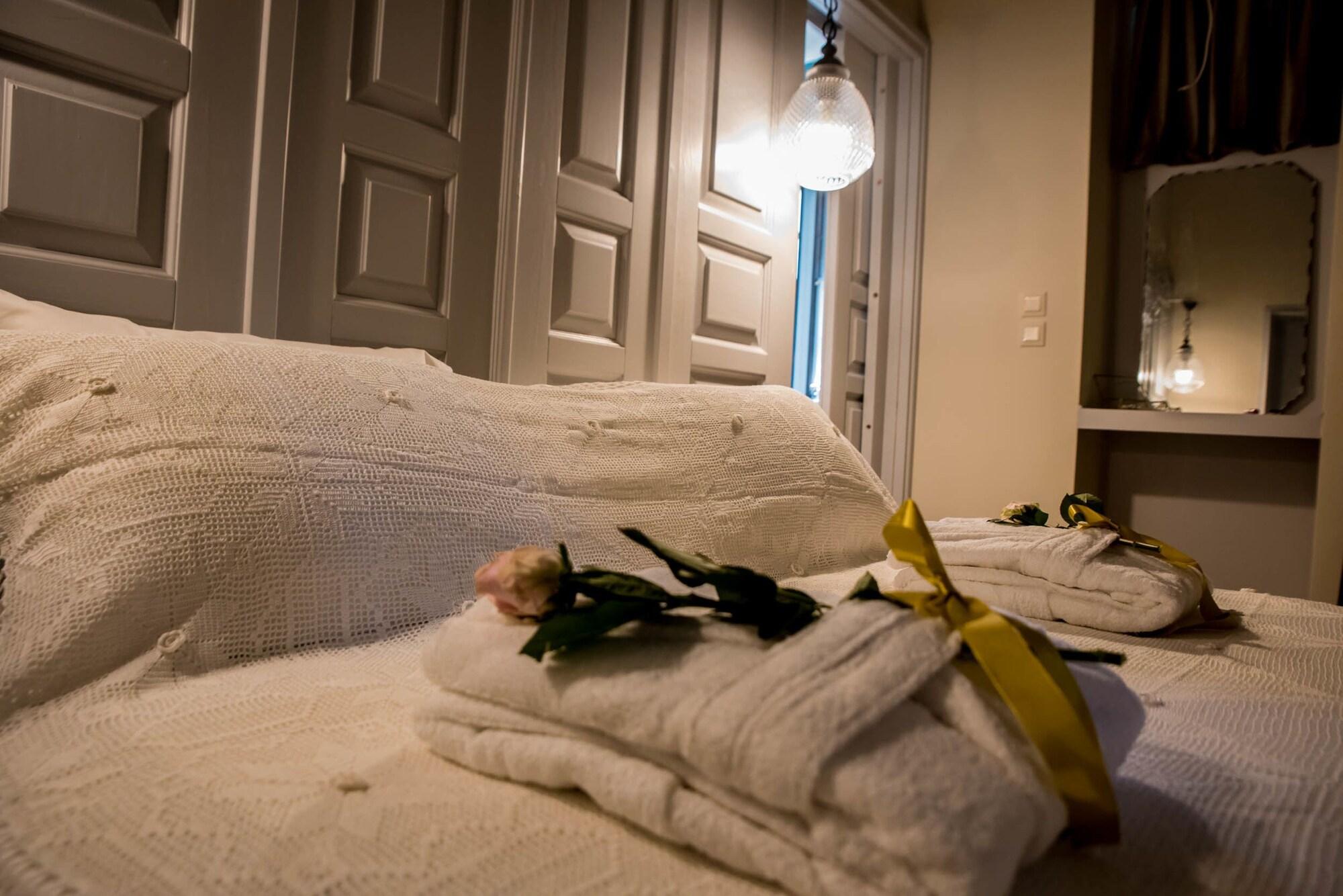 1 Bedroom, Deluxe, Suite, Executive Level, Bathtub، Kyria Boutique House 3/5