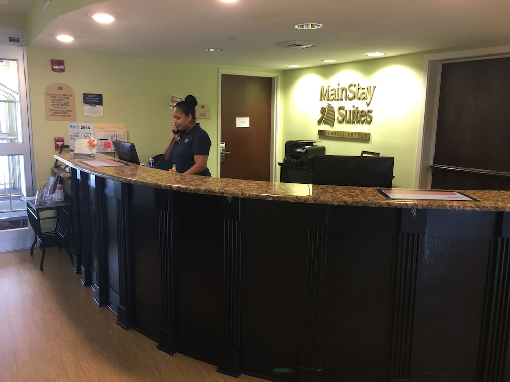 Lobby at Mainstay Suites Camp Lejeune, JACKSONVILLE - NC