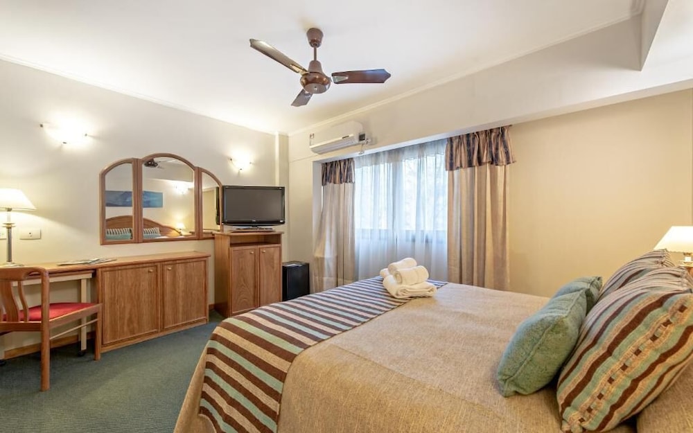 Hotel Tronador 6/26