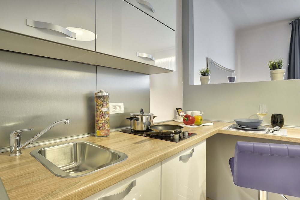 D&A Center Apartments 42/43