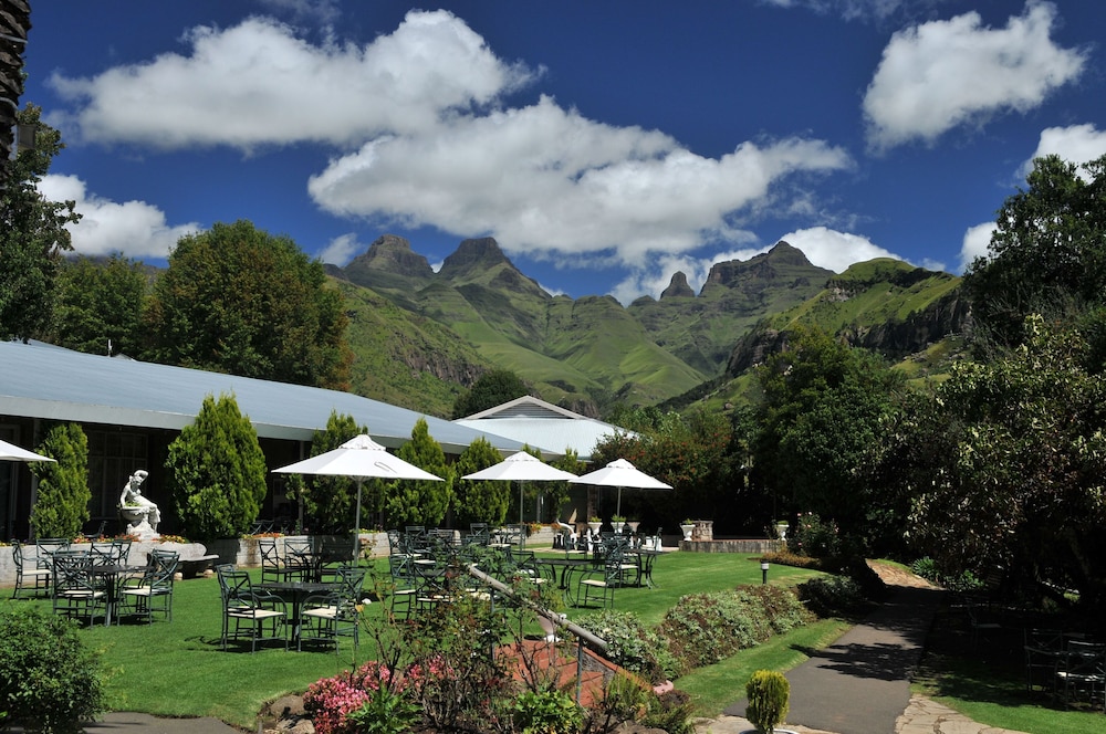 Cathedral Peak Hotel 57/73