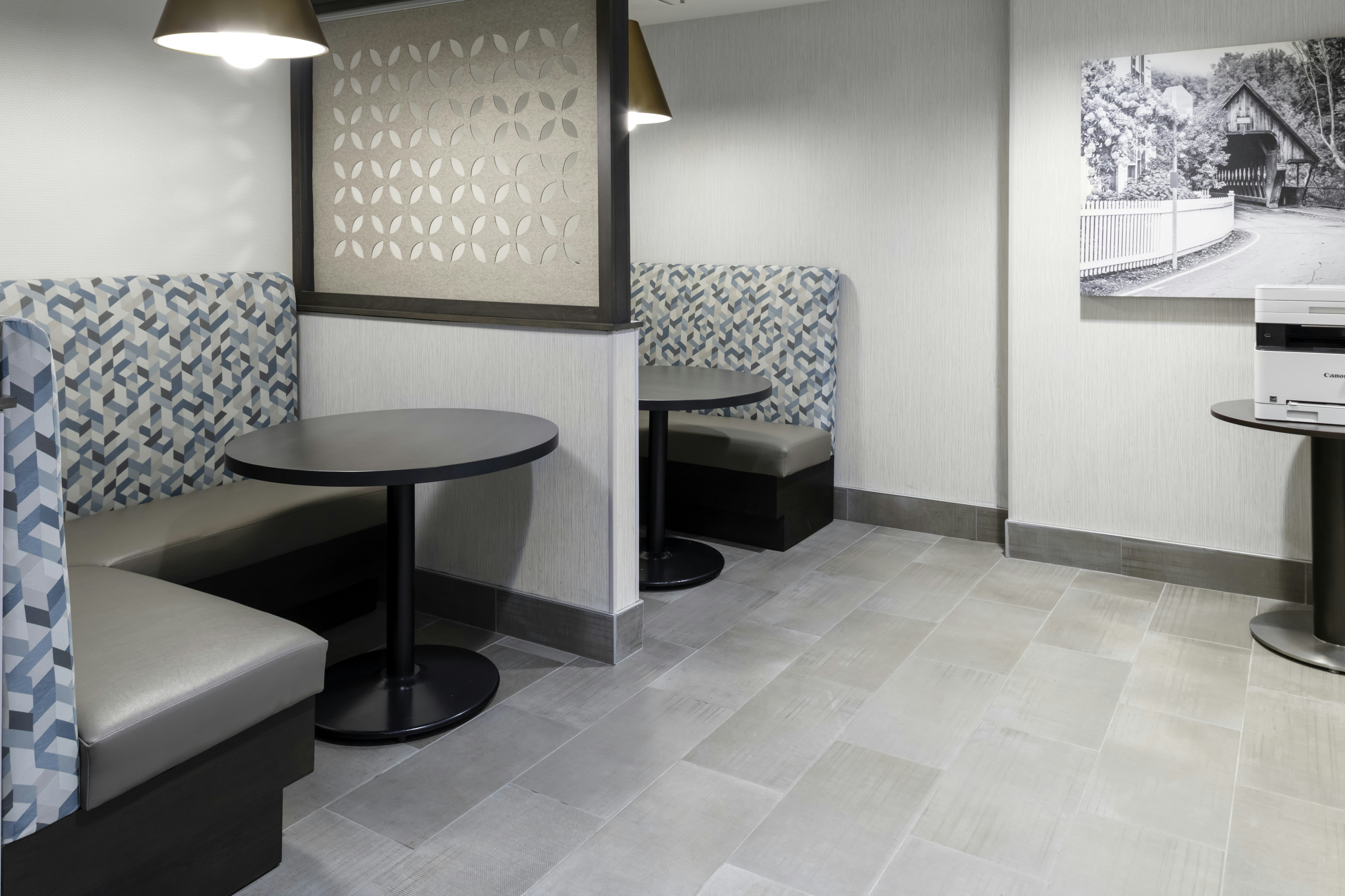 Hampton Inn Conyers 10/44