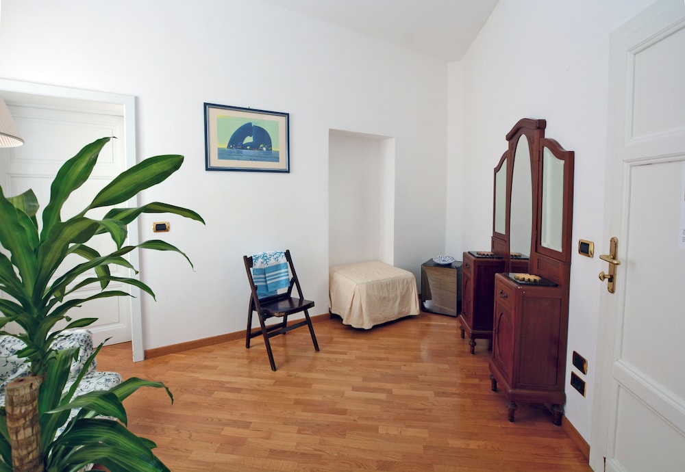 Albergo Italia 26/42