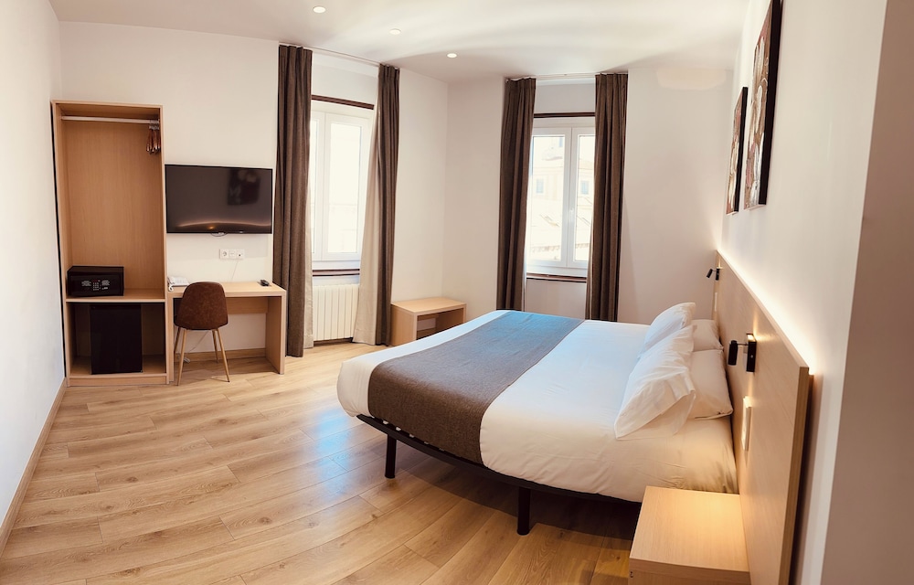 Hostal Sol Square Madrid 13/50