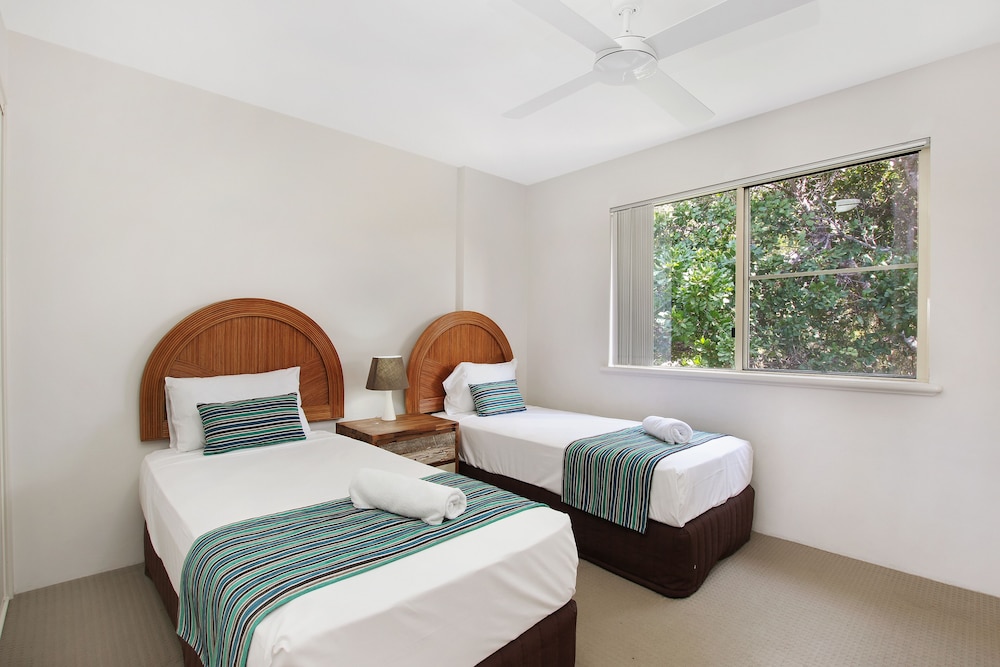 Headland Beach Resort 22/69