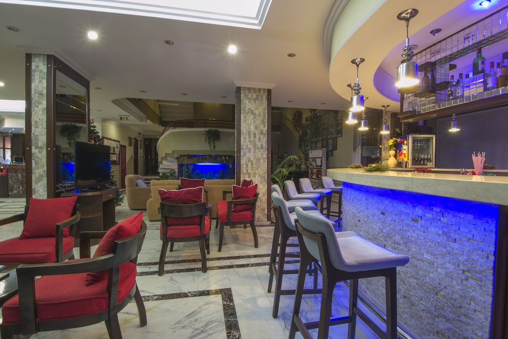 My Home Aparthotel 26/38
