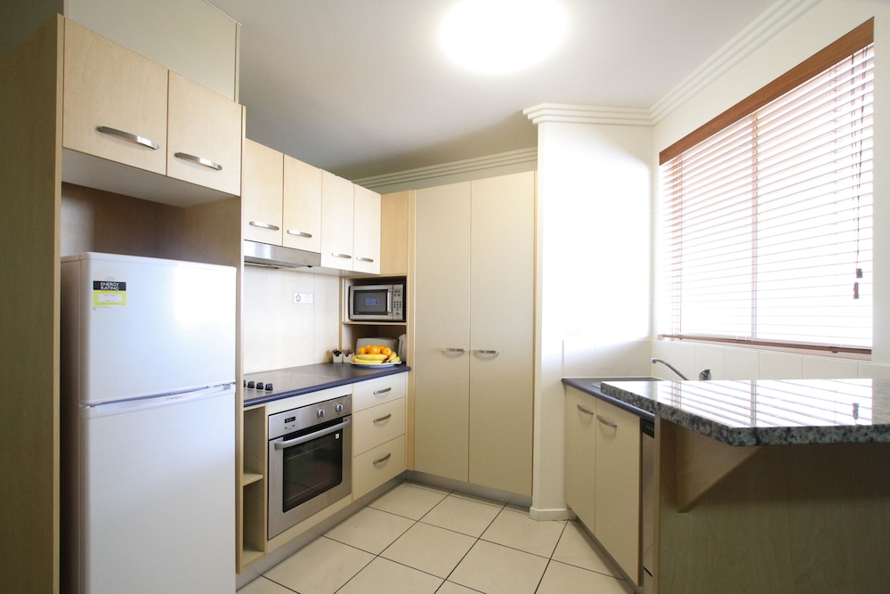 CALOUNDRA CENTRAL APARTMENT HOTEL 37/68