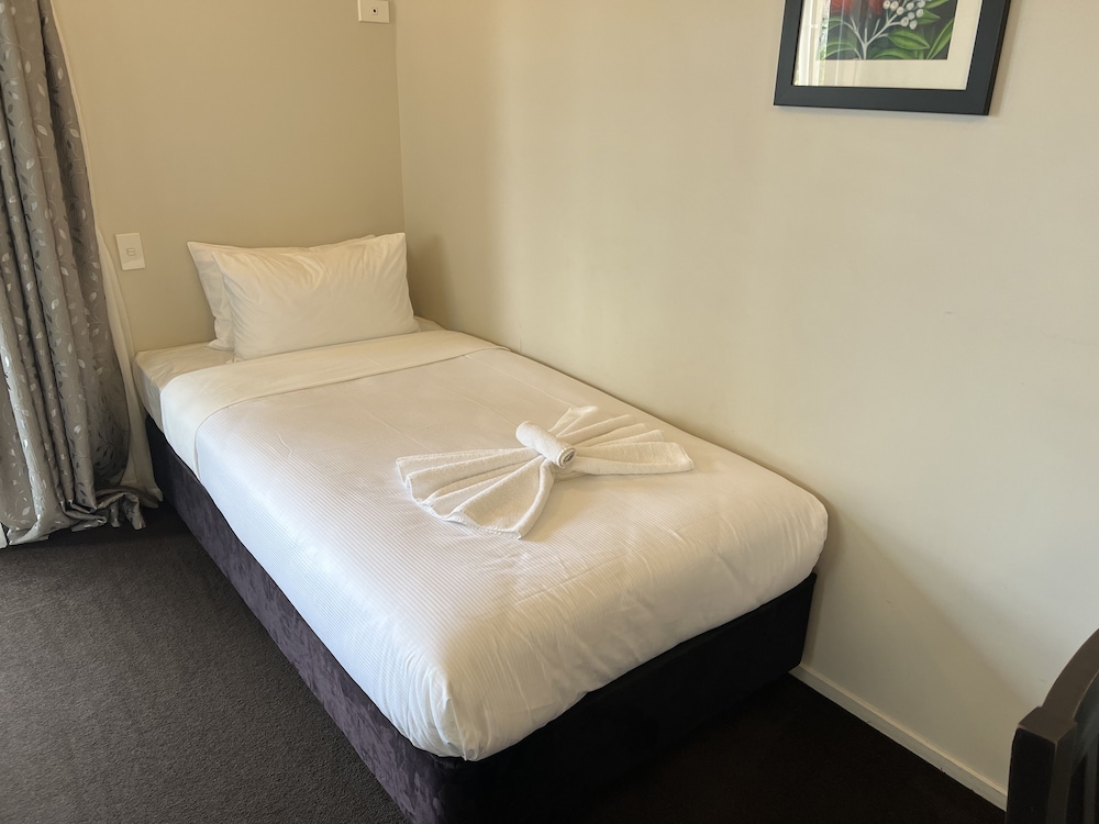 Anchor Lodge Resort 18/73