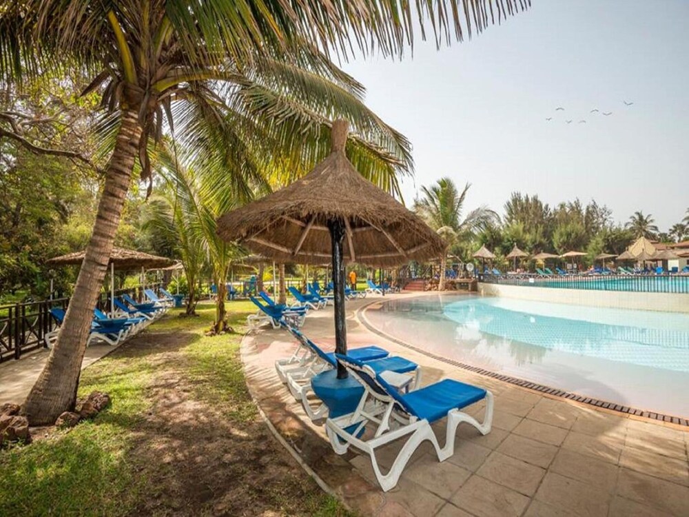 Senegambia Beach Hotel 65/73