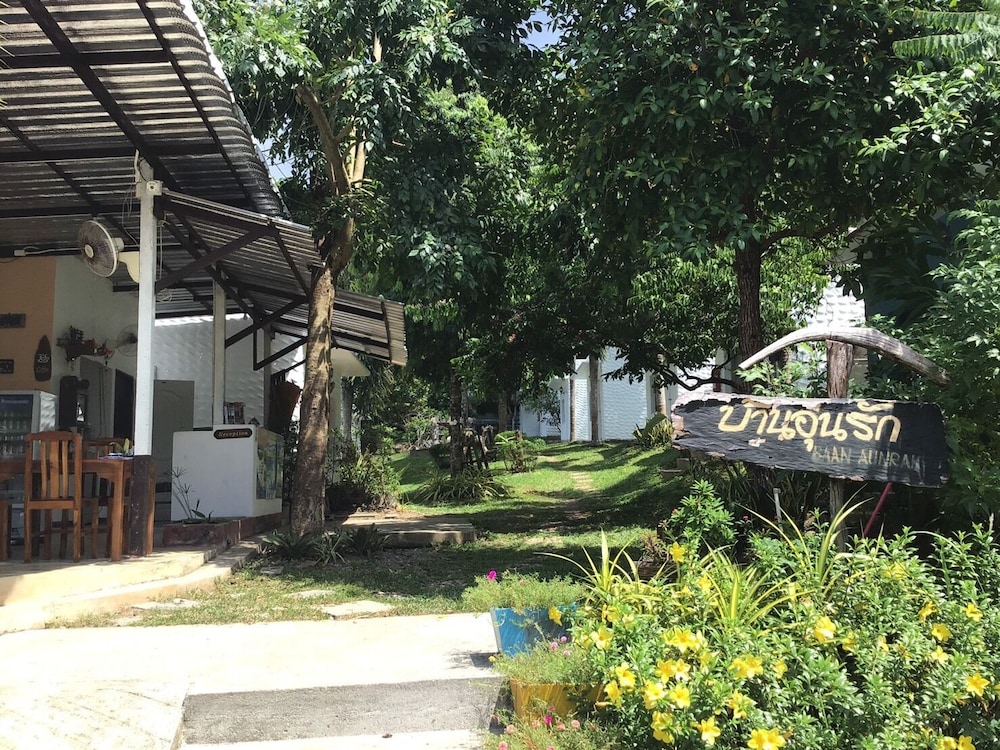 Baan Aunrak Koh Chang 9/44