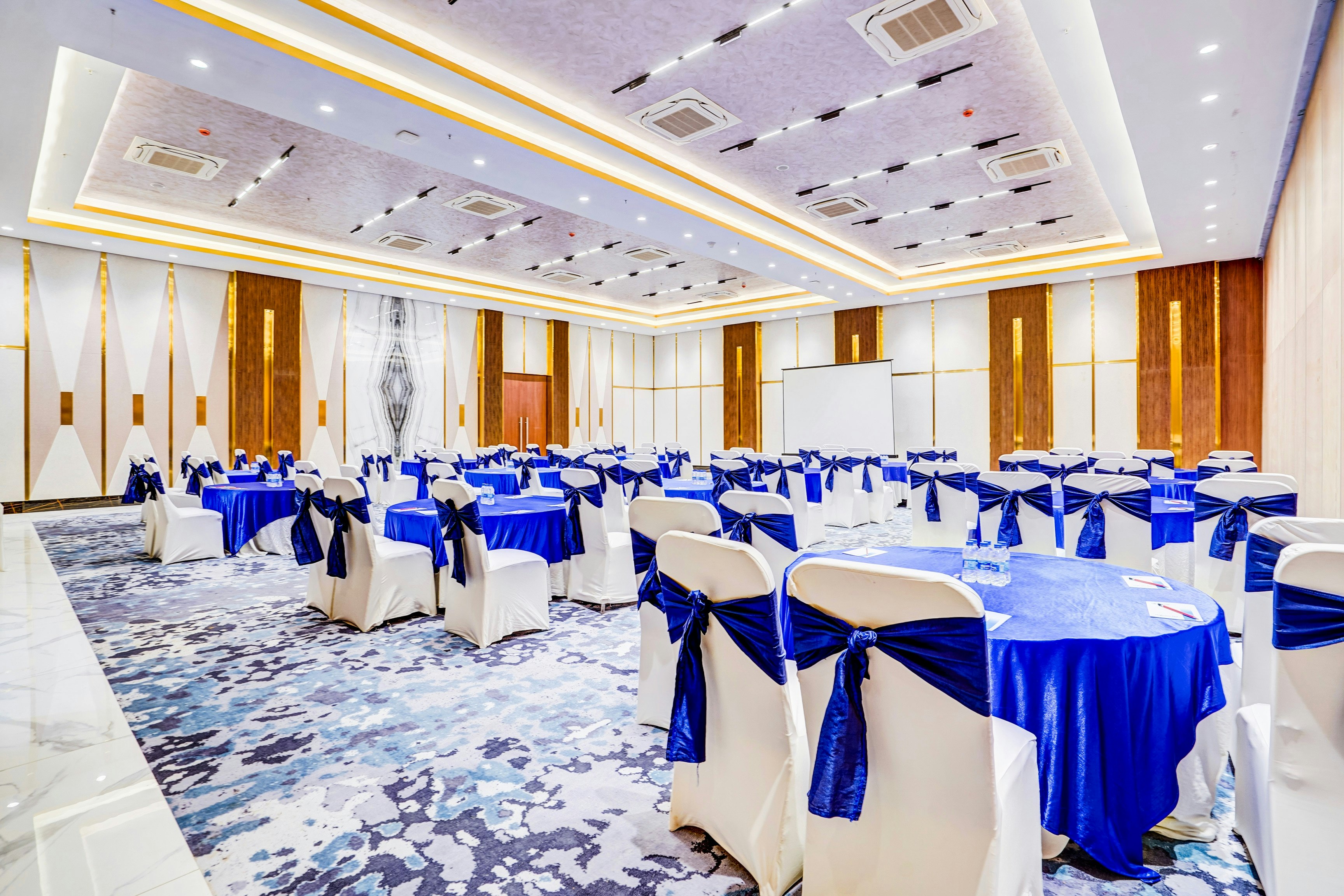Sunday Hotel & Residence Gurgaon 36/50