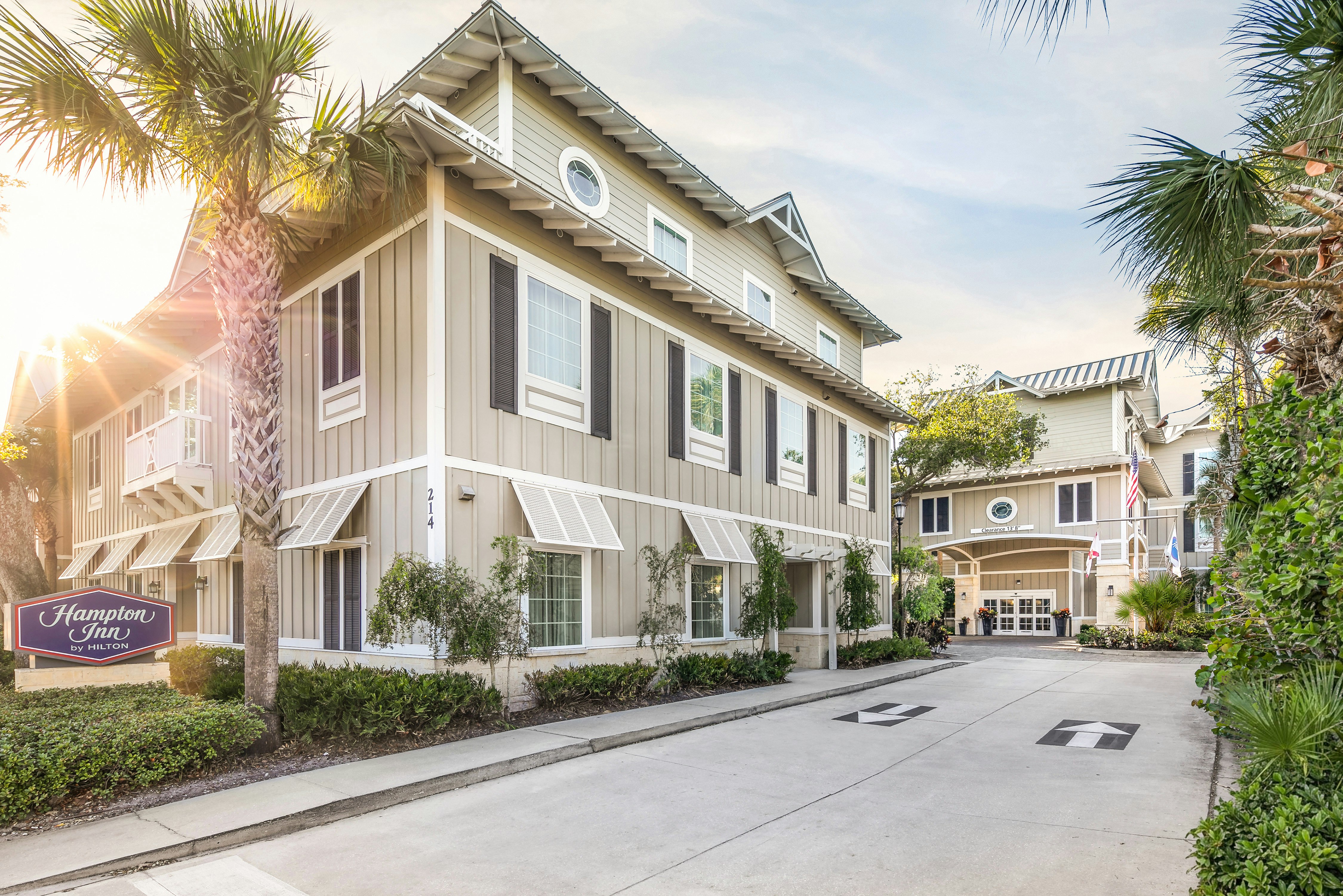 Hampton Inn New Smyrna Beach 5/75