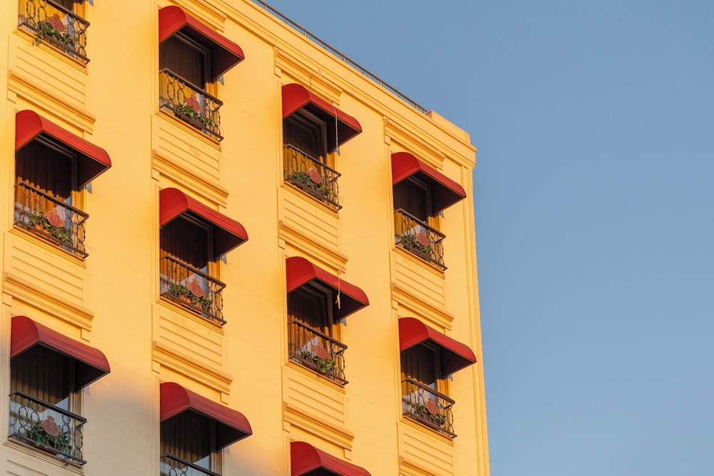 Classes Boutique Hotel 3/67