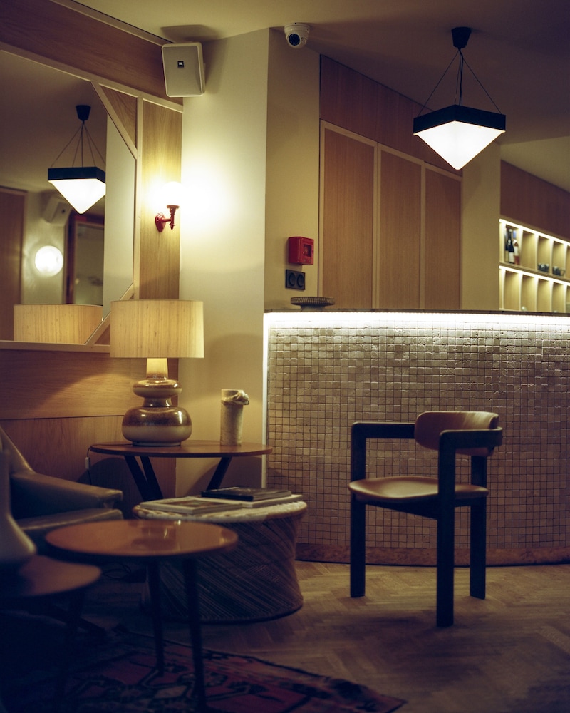 Hotel Habituel 4/63