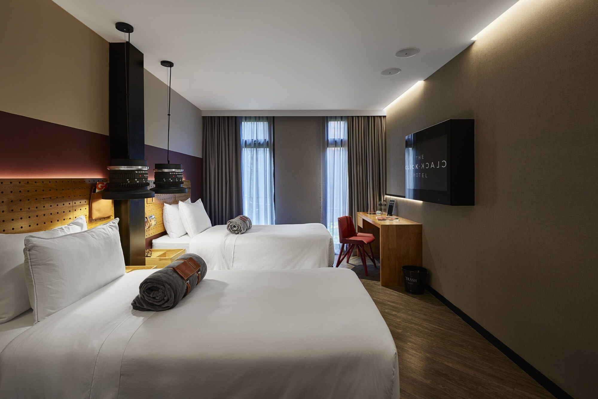 STANDARD, TWIN BEDS