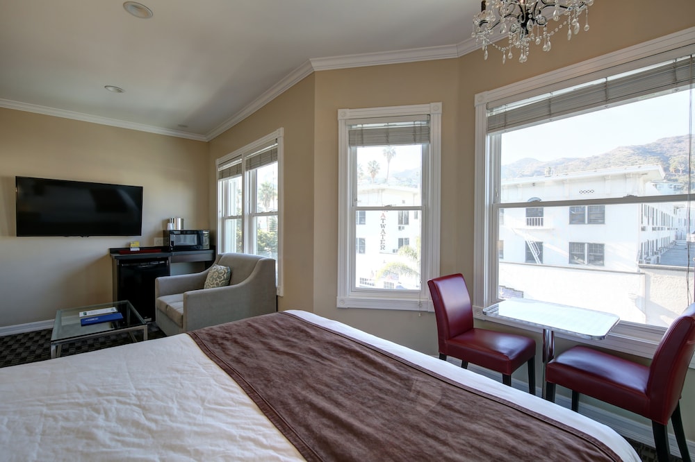 Glenmore Plaza Hotel 29/59