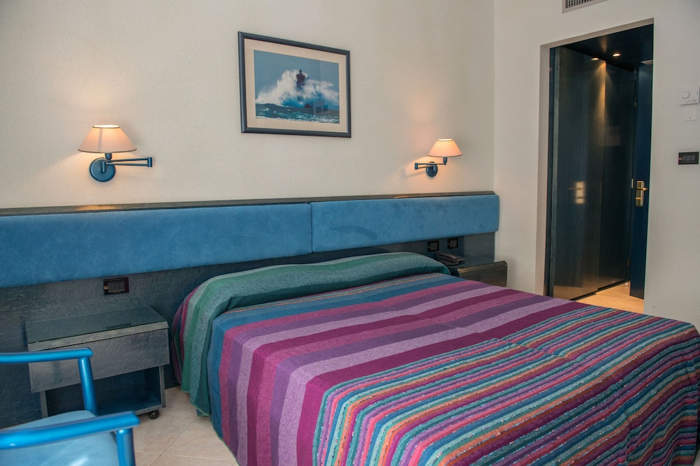 PIZZOMUNNO VIESTE PALACE HOTEL 25/77