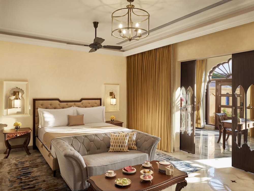 Sawai Man Mahal Jaipur 16/54