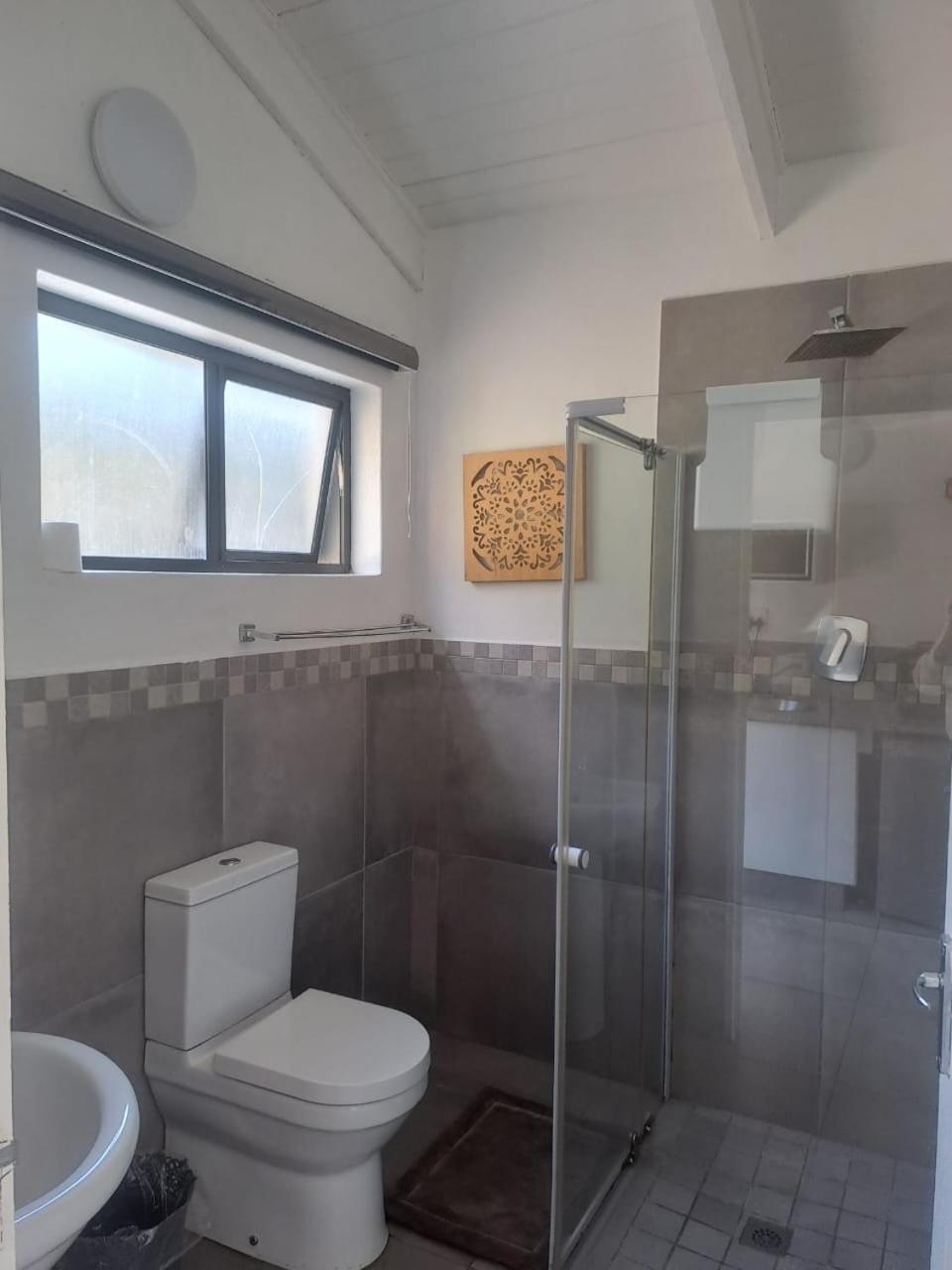 Spotted Grunter Resort 50/50