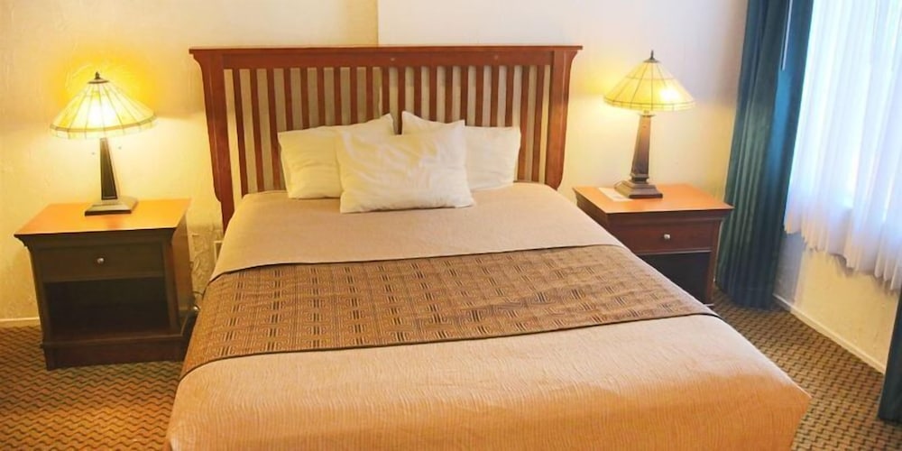 Capitola Venetian Hotel 32/60