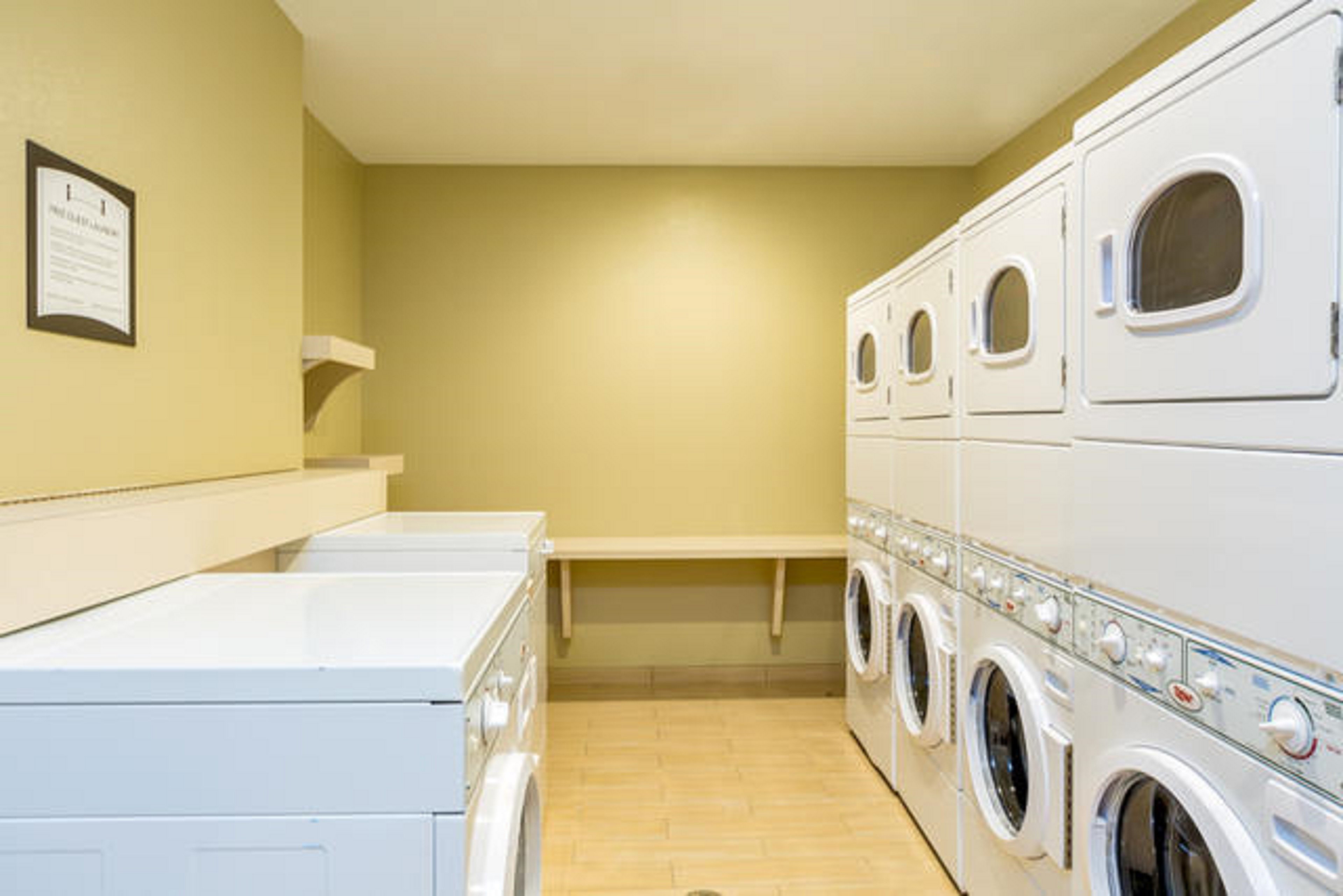 Staybridge Suites College Station 25/60