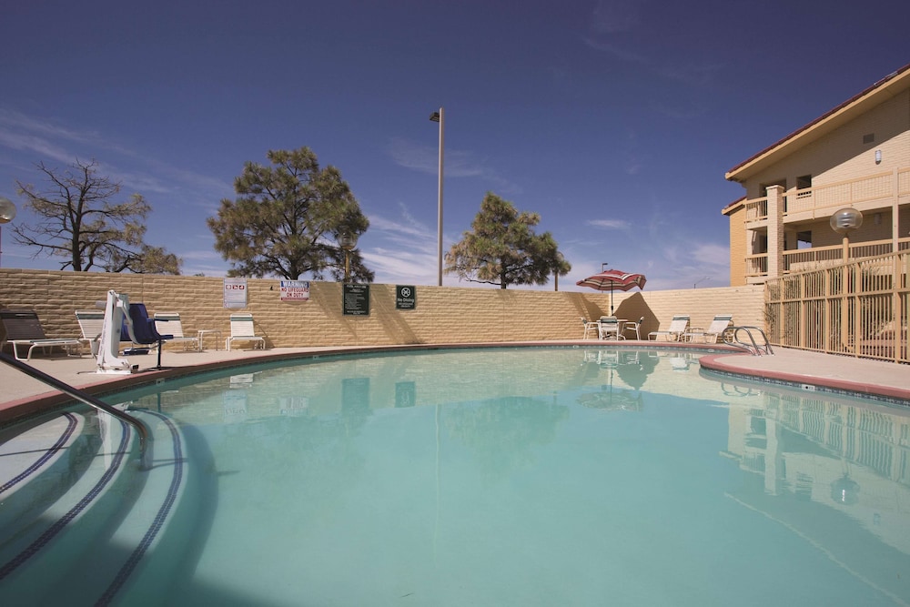 La Quinta Inn Santa Fe 9/45
