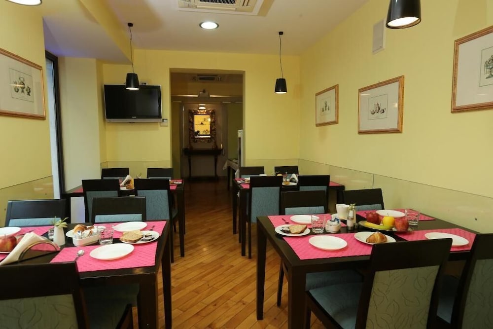Rigel Hotel 20/22