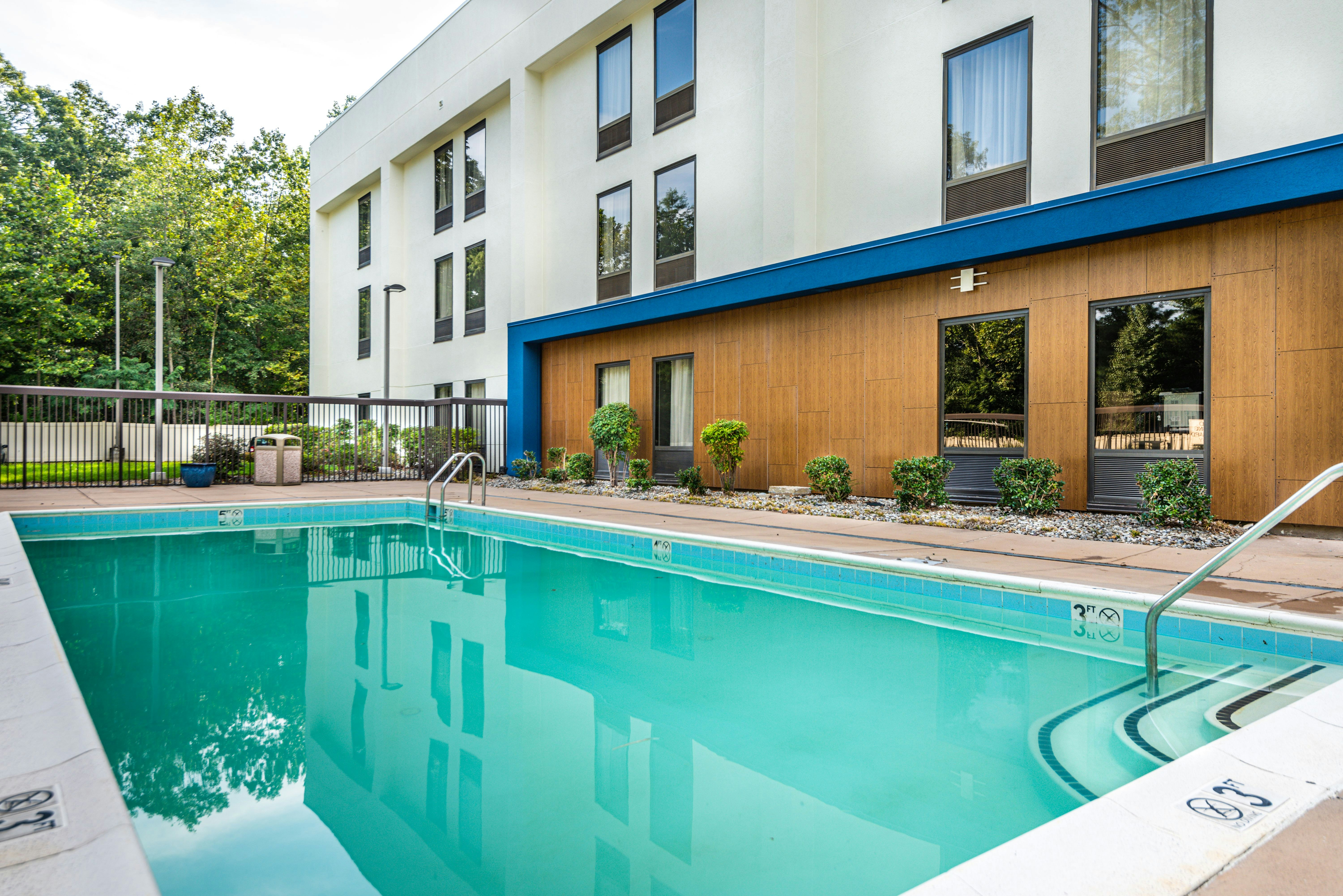 Hampton Inn Waldorf 6/47