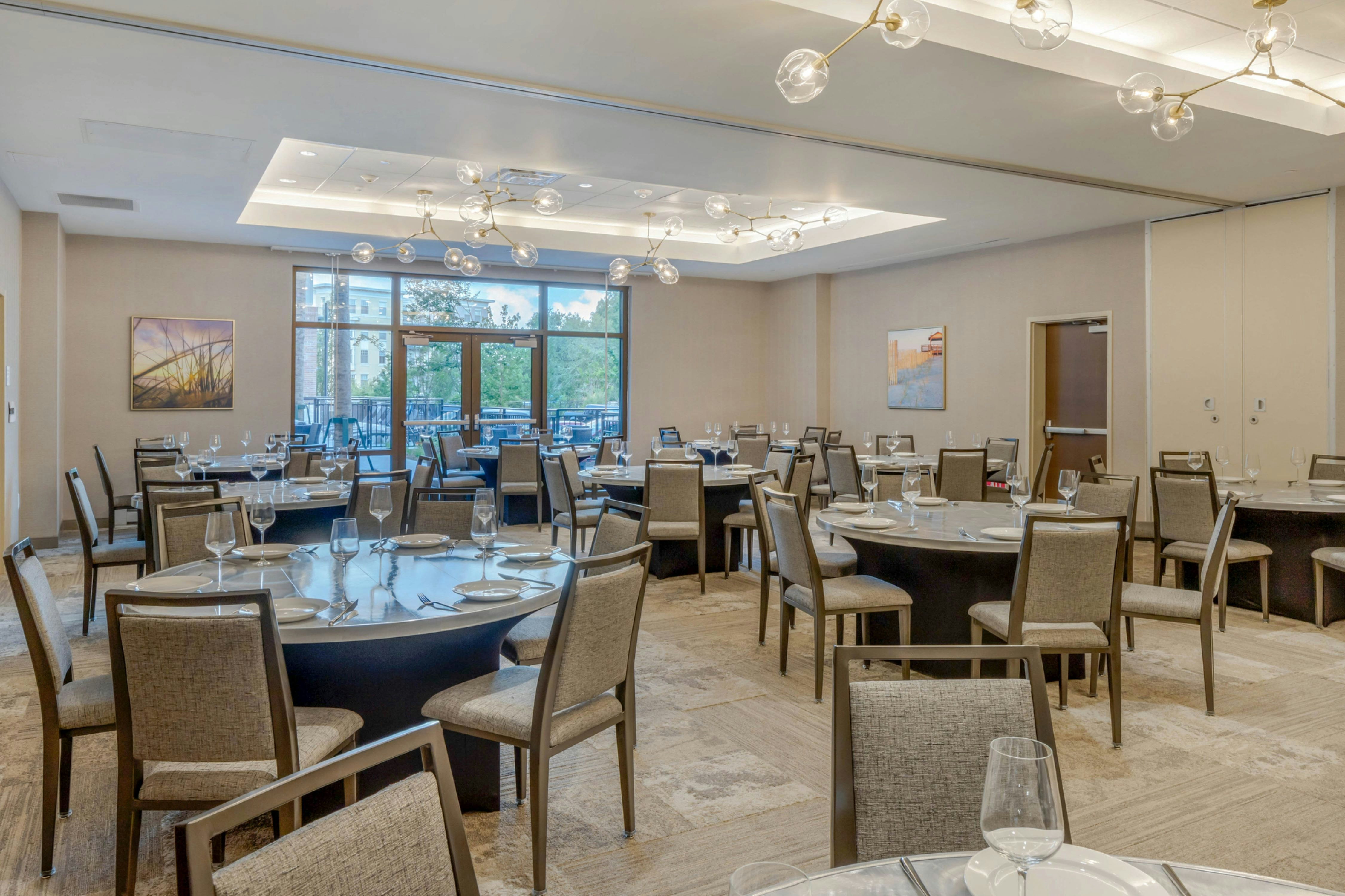 DoubleTree by Hilton Charleston Riverview 17/20