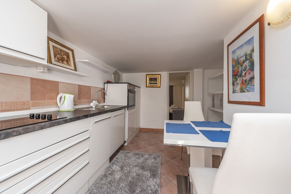 Villa Vanilla 3/50