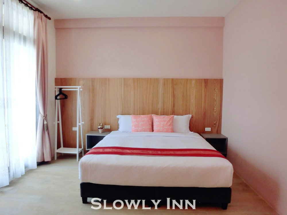 Slowly Inn 16/50
