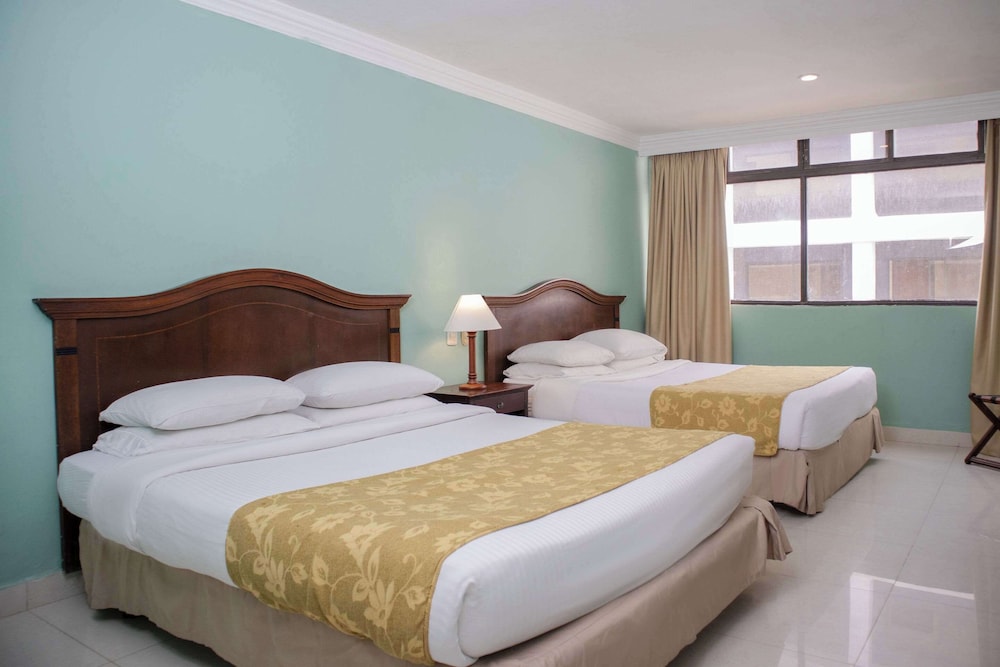 Premium, Family, 2 Double Beds