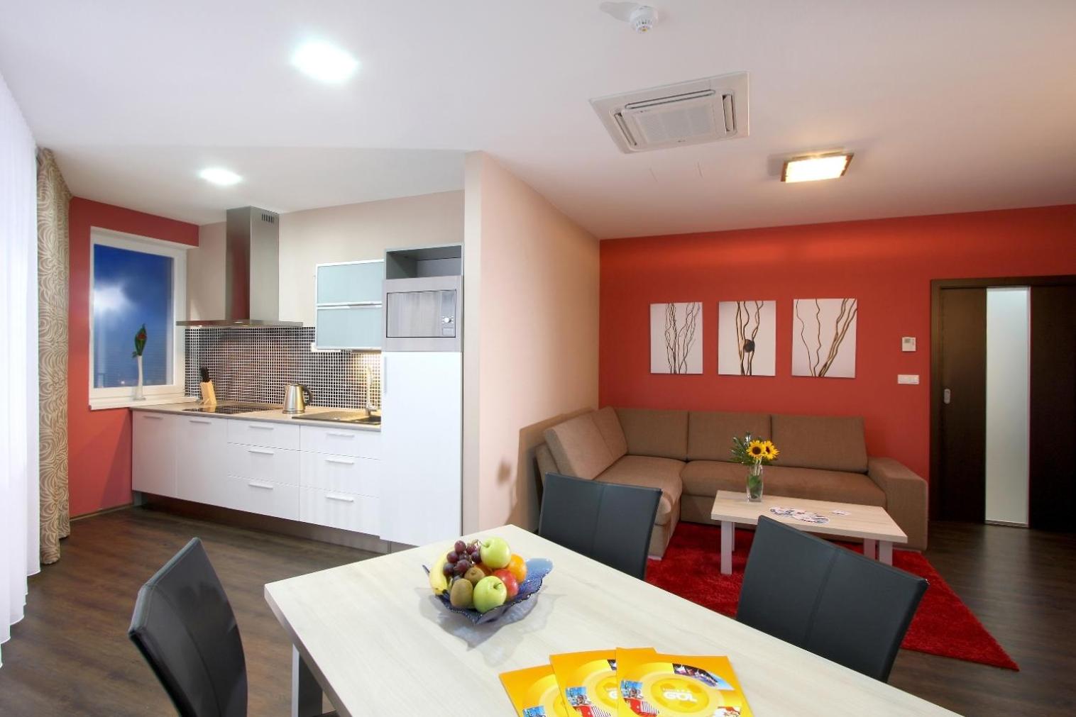 Gol Garni Hotel 28/46
