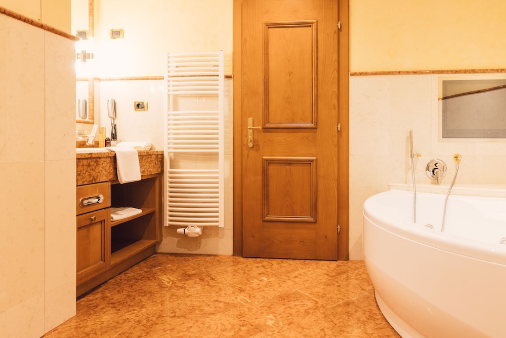 Alpenpalace Luxury Hideaway & Spa Retreat 49/50