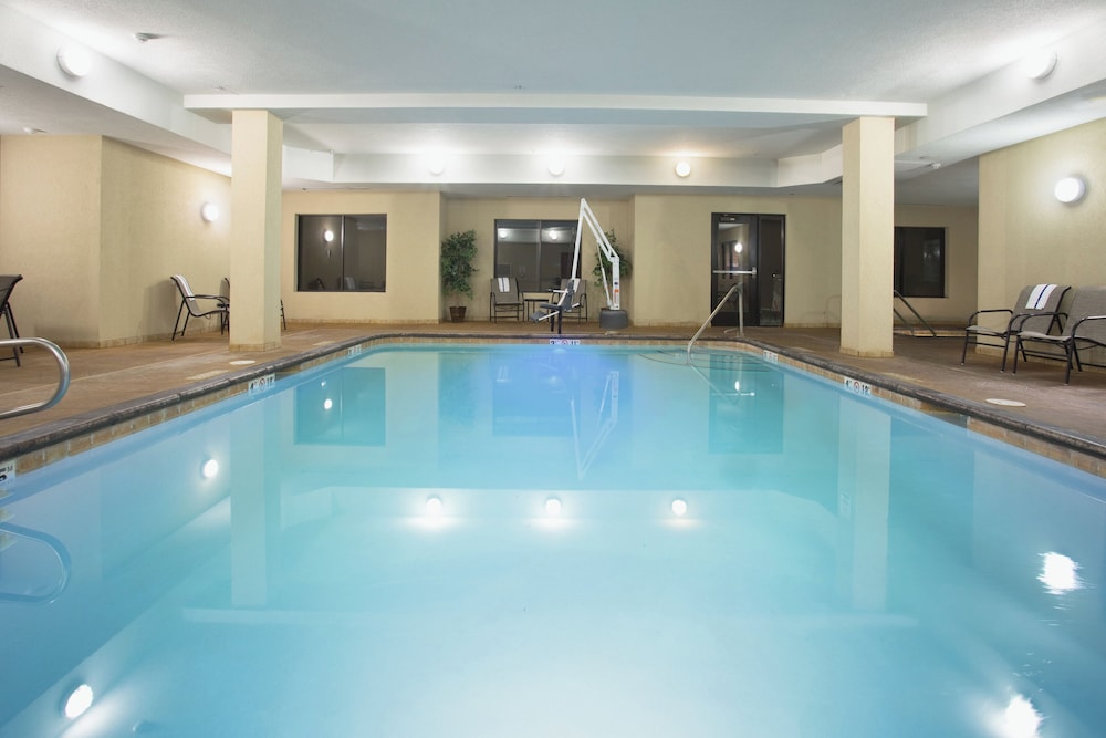 Holiday Inn Express Hotel and Suites Los Alamos Entrada Park 44/73