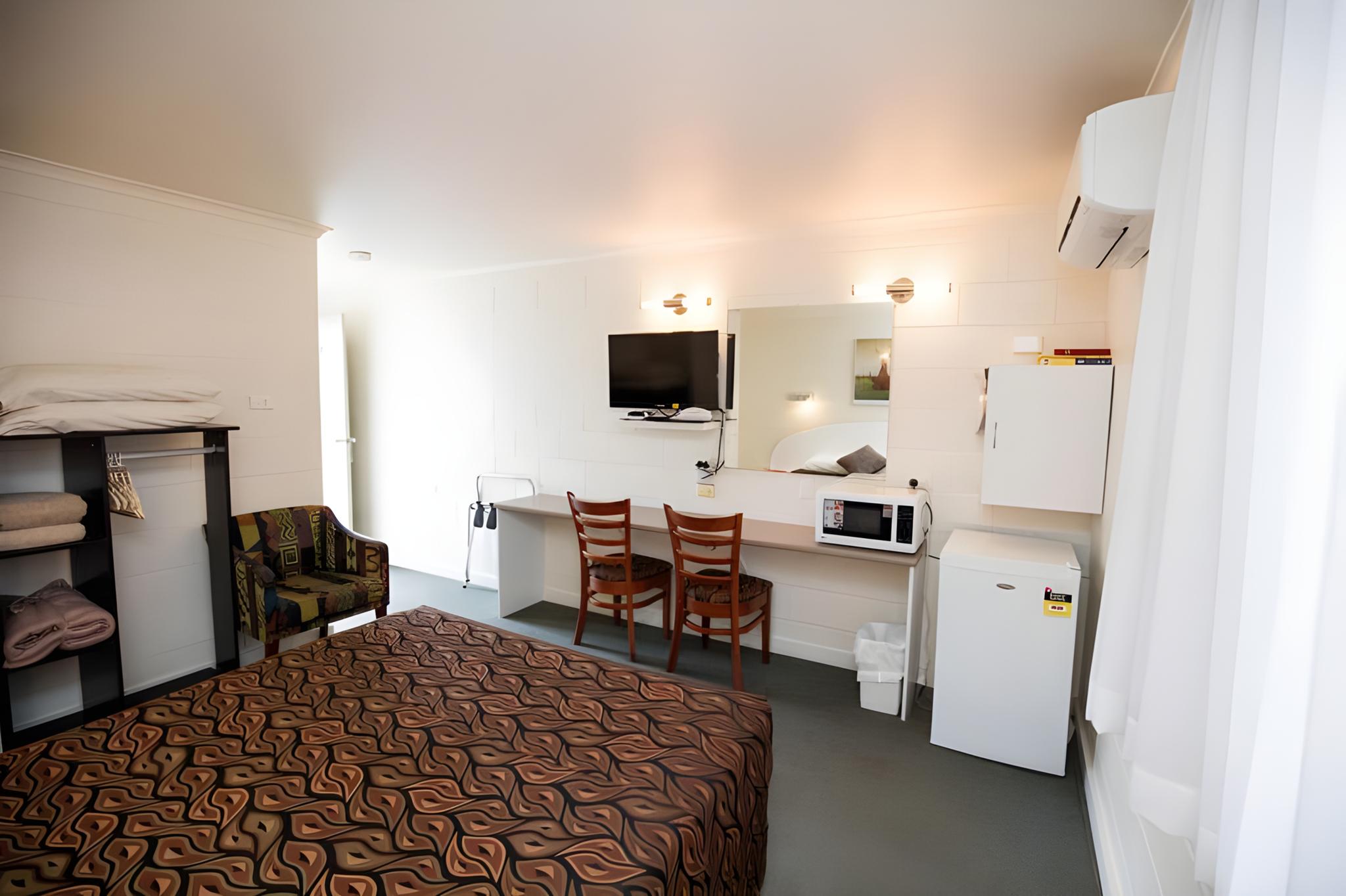 A&A Lodge Motel Emerald 17/36
