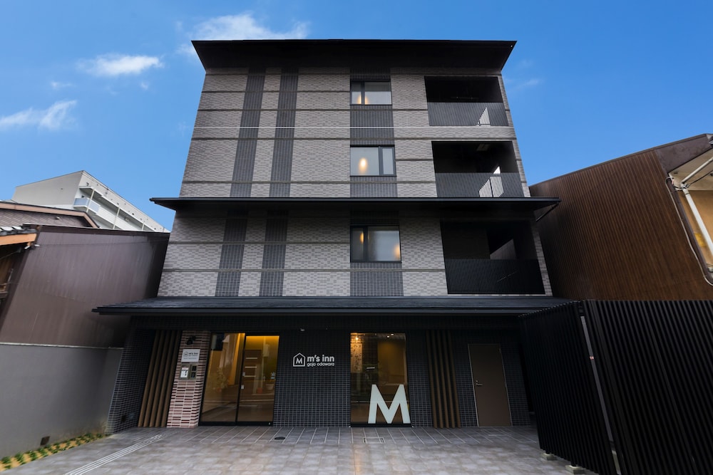 エムズホテル五条小田原 写真1