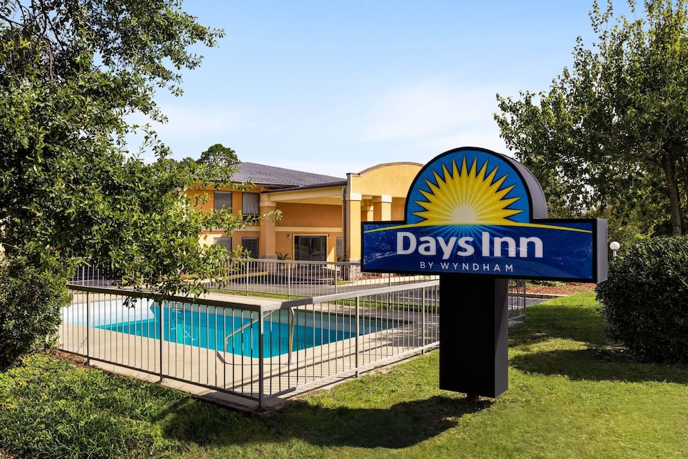 Days Inn By Wyndham North Columbia Ft Jackson 4/50