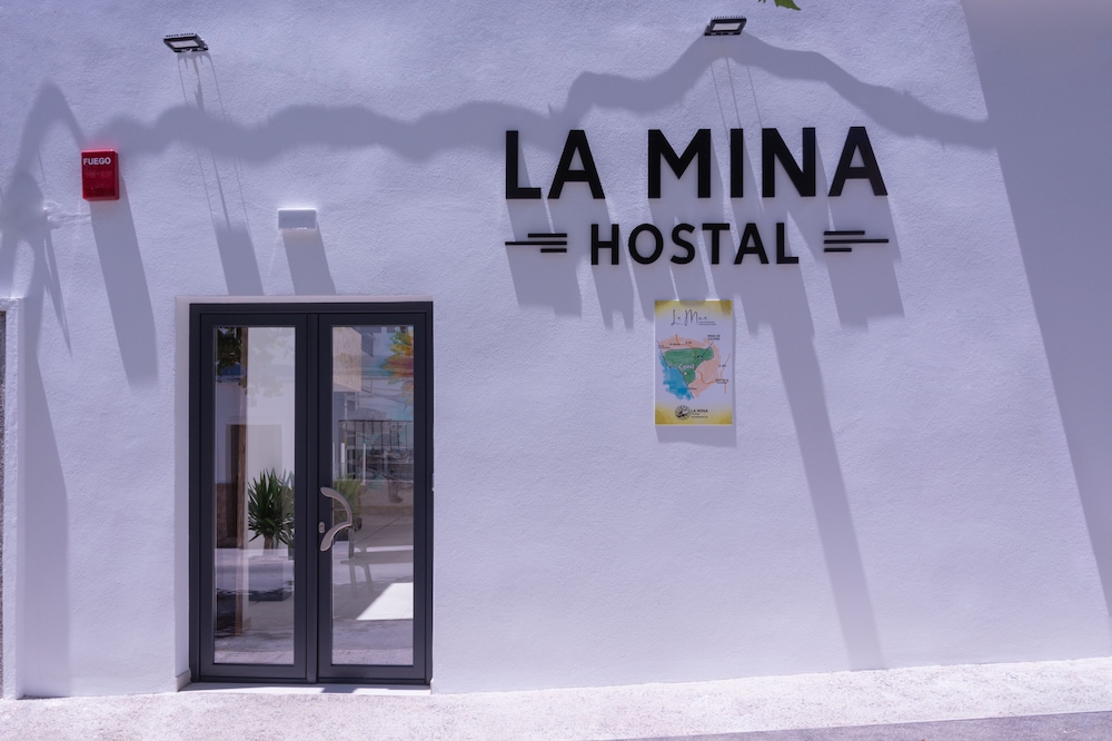 Hostal La Mina 5/50