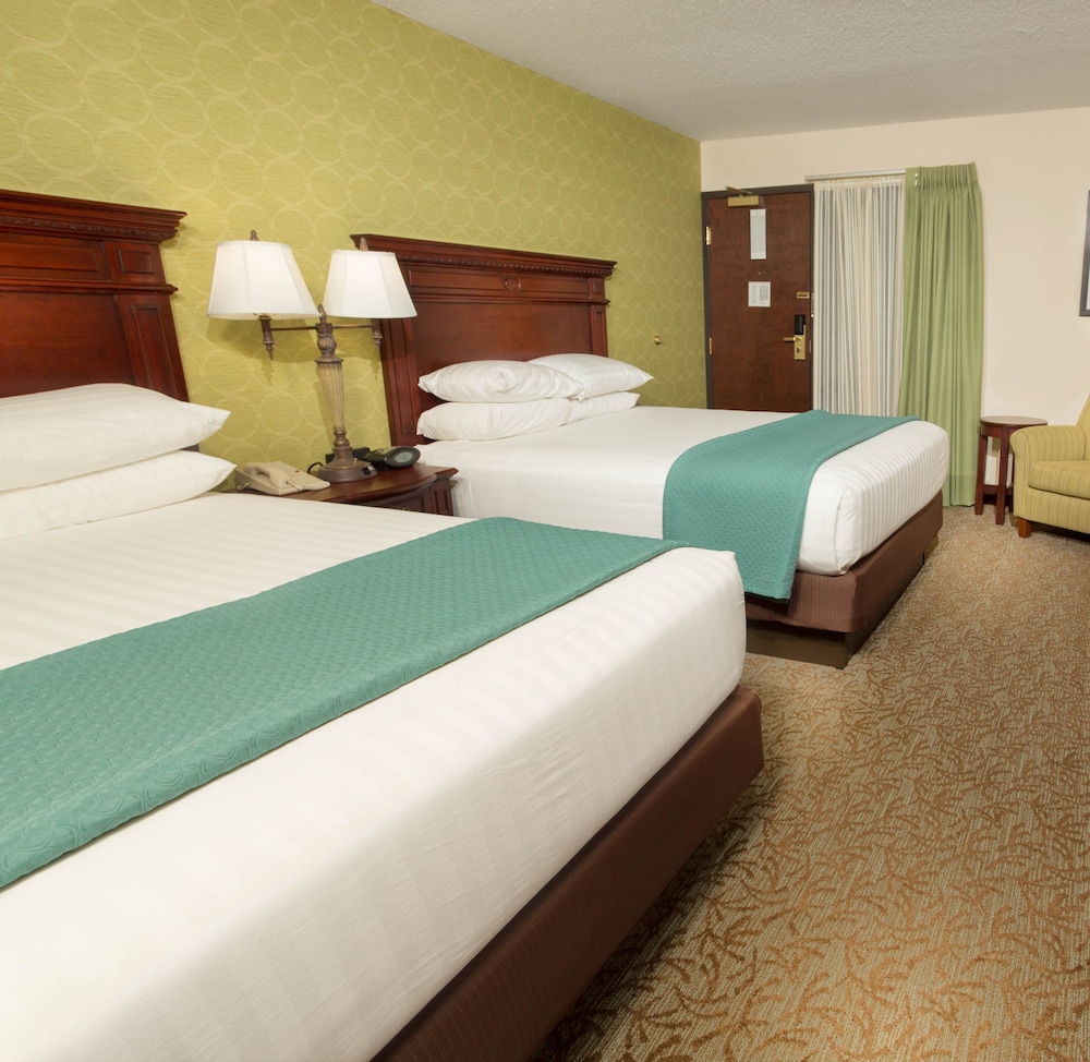 Pear Tree Inn St. Louis Convention Center 14/50