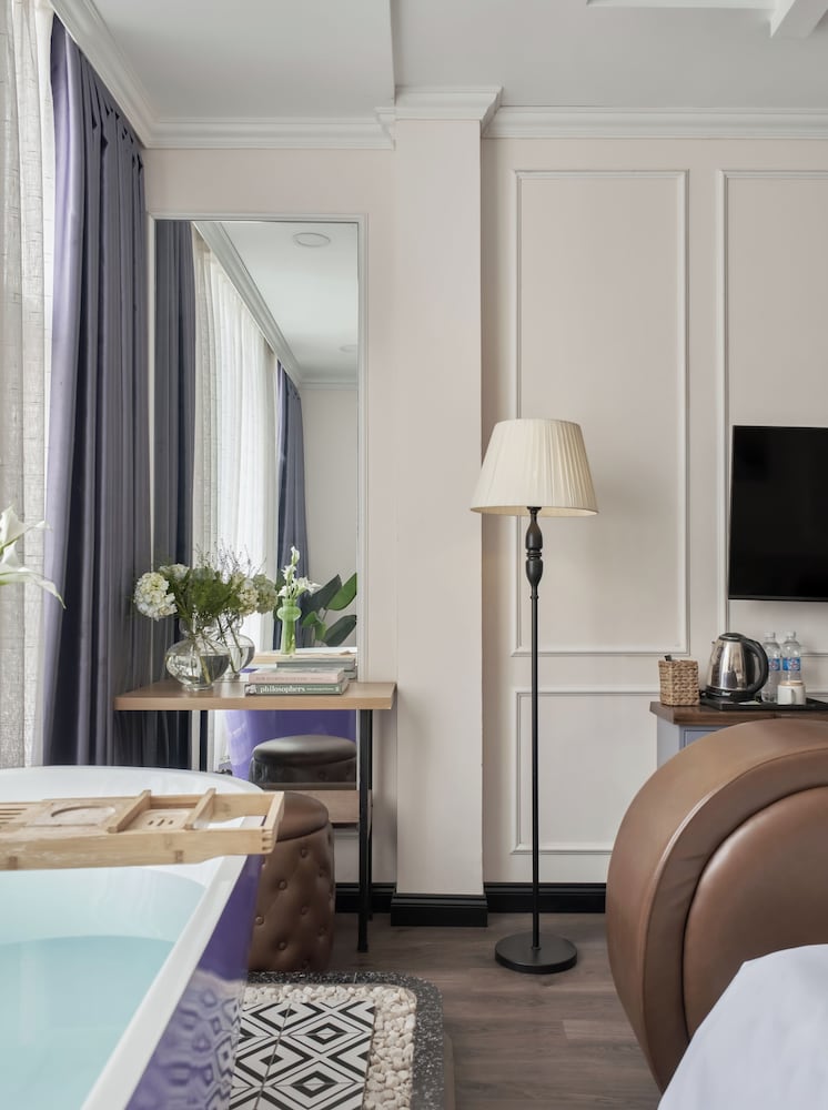 Quy Hung Hotel 75/75