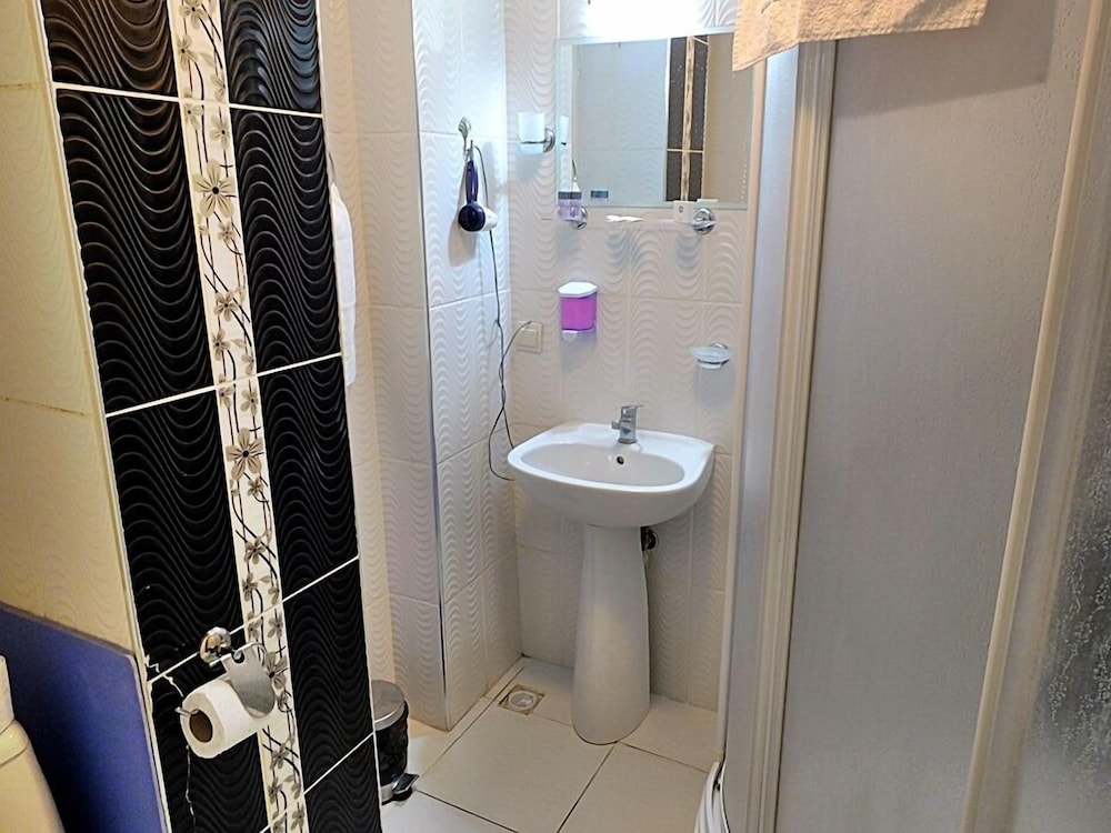 Kadikoy Port Hotel 52/55