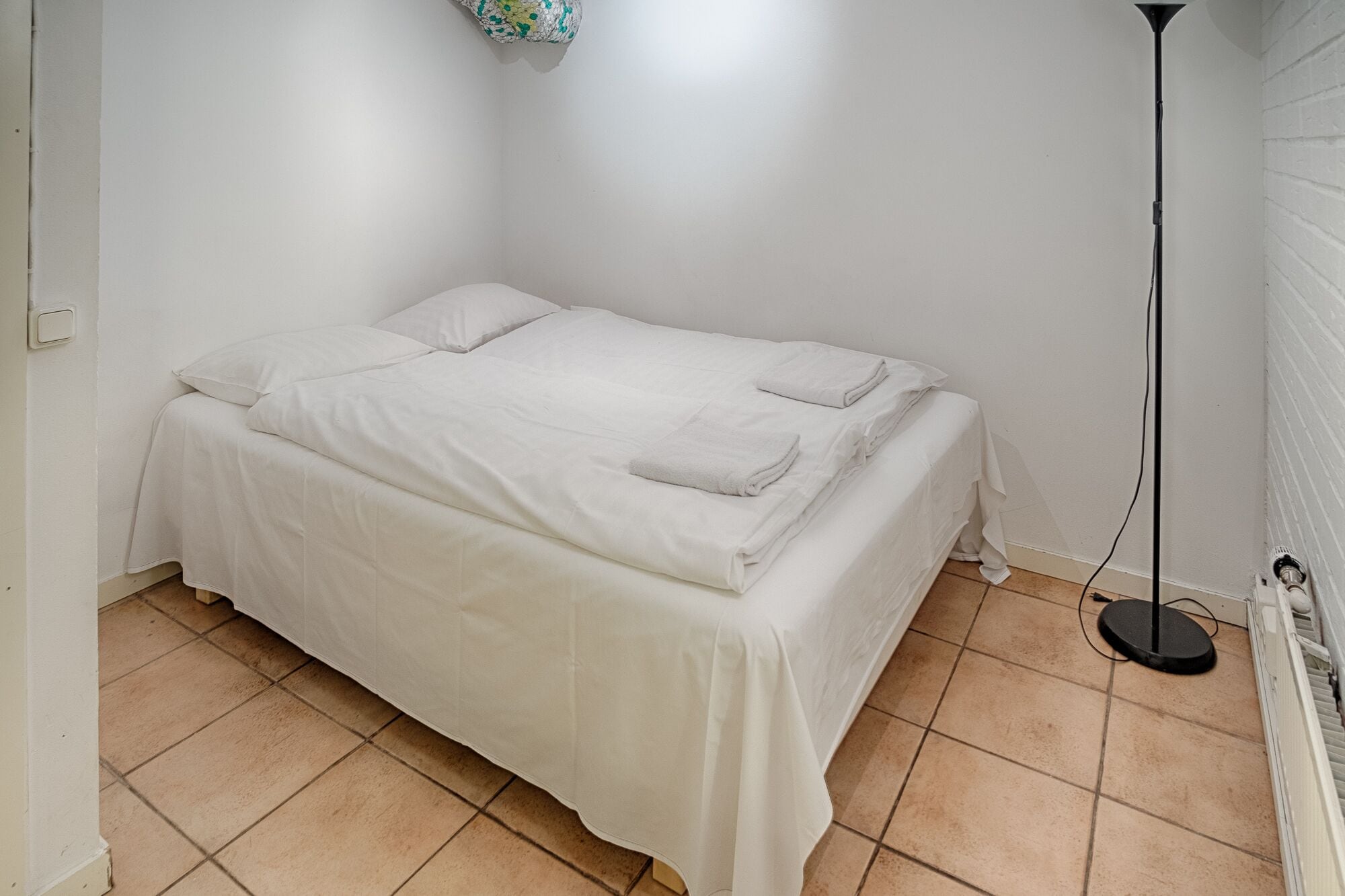 Basic, Double Bed