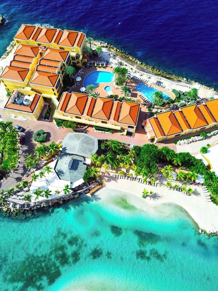 The Royal Sea Aquarium Resort in WILLEMSTAD