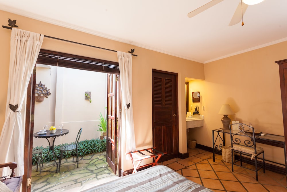 Hotel Los Robles 20/62